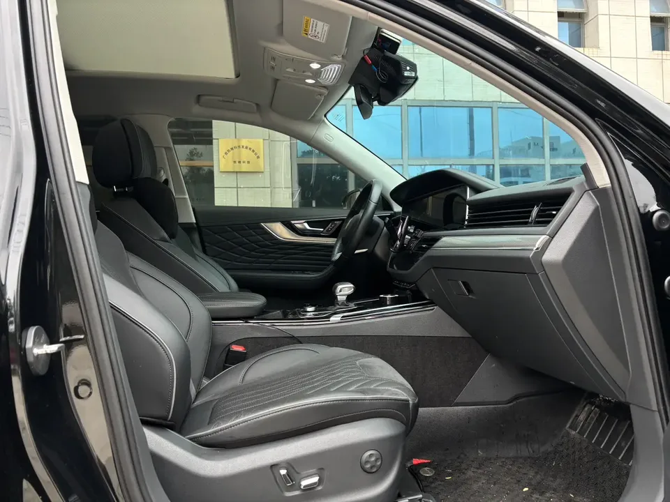 Hongqi HS5 Hongqi HS5 2022 facelift 2.0T Zhilian Qixiang Edition 2022 — миниатюра 5