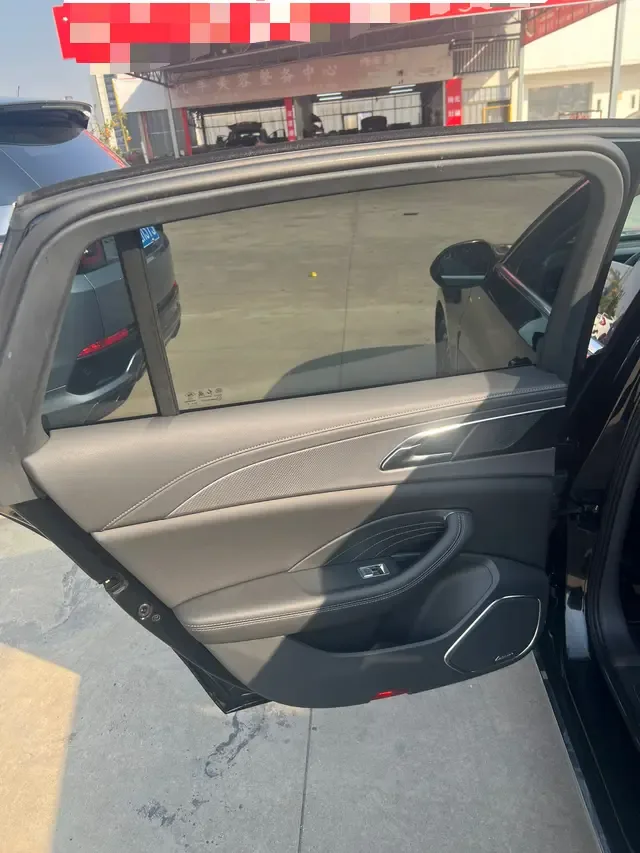 Hongqi H5 Hongqi H5 2024 2.0T Automatic Intelligent Connection Flagship Edition 2024 — миниатюра 4