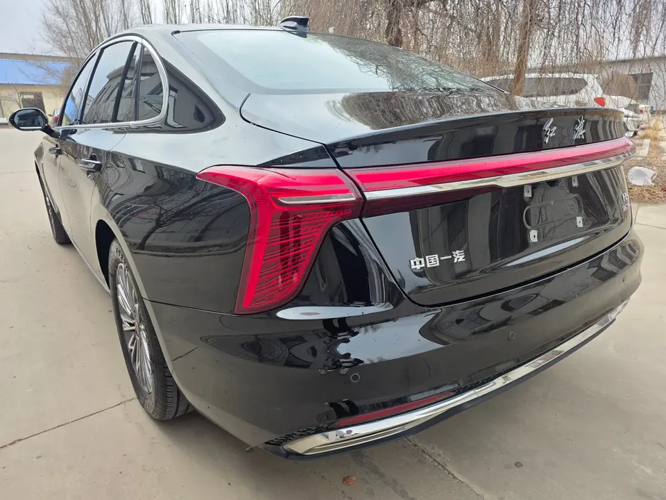 Hongqi H5 Hongqi H5 2024 1.5T DCT Zhilian Qiyun Edition 2023 — миниатюра 4