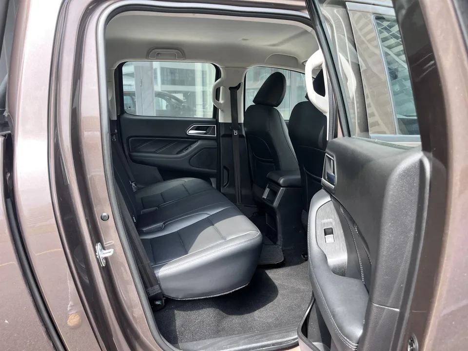 Great Wall gun Passenger Version 2.0T Diesel Automatic 2WD Comfort Type GW4D20M 2024 — миниатюра 5