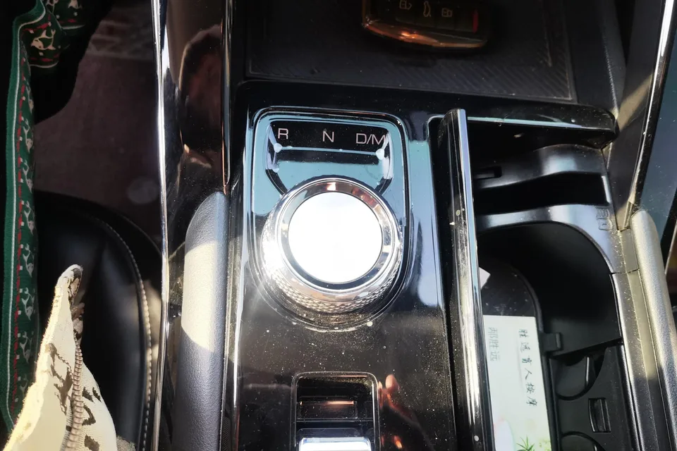 Haval H6 third generation 2.0T automatic two-wheel drive Max version 2022 — миниатюра 5