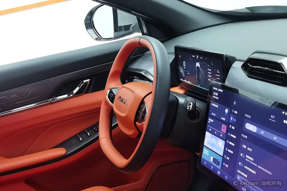 Dongfeng Fengshen L7 PHEV 205 Plus 2024 — миниатюра 3