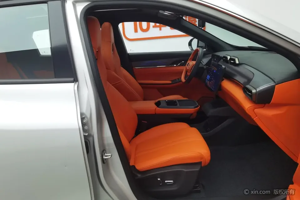 Dongfeng Fengshen L7 PHEV 205 Plus 2024 — миниатюра 4