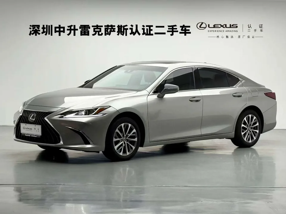 Lexus ES 2023