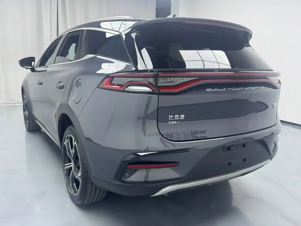 BYD Tang DM DM-i 1.5T 112KM Premium Edition 2022 — миниатюра 4