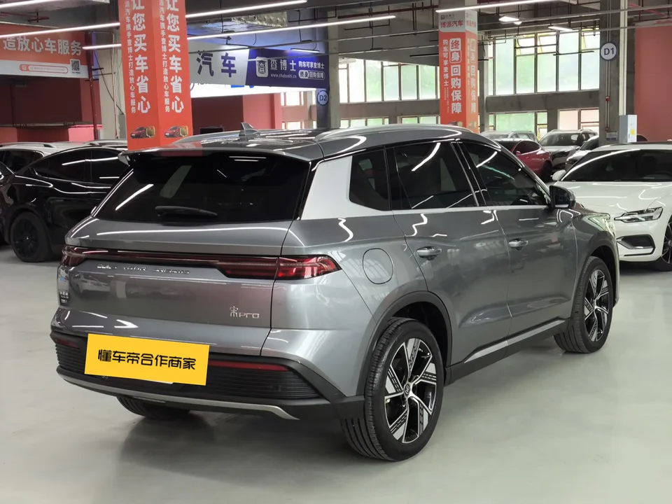 BYD Song Pro DM DM-i Honor Edition 110km Excellence Edition 2024 — миниатюра 2