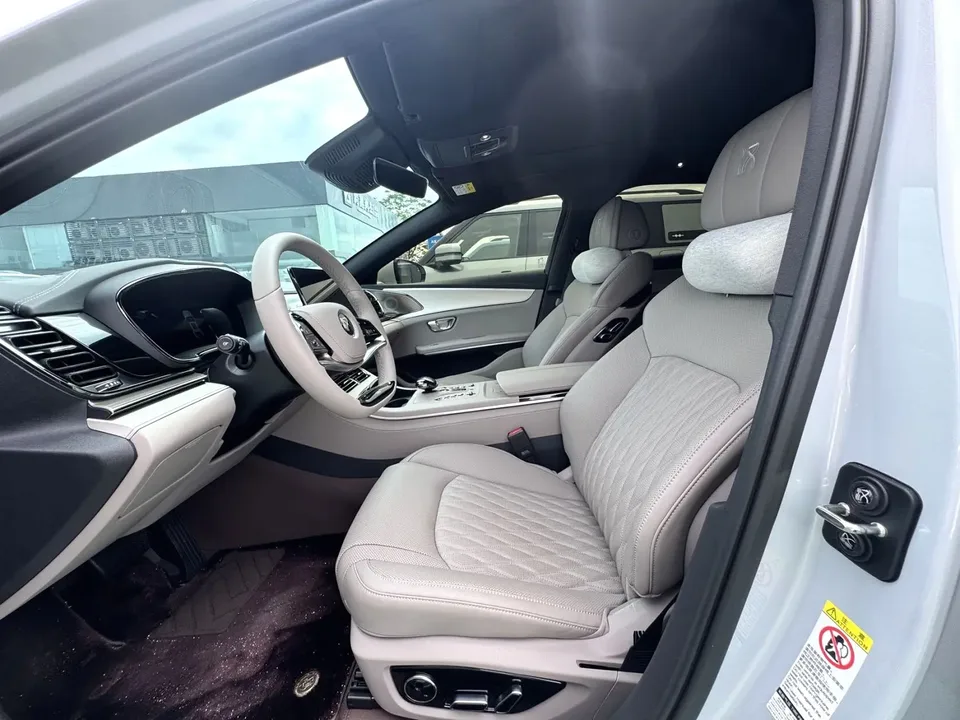 BYD Han DM Han DM 2025 DM-i 125KM Elite 2025 — миниатюра 3