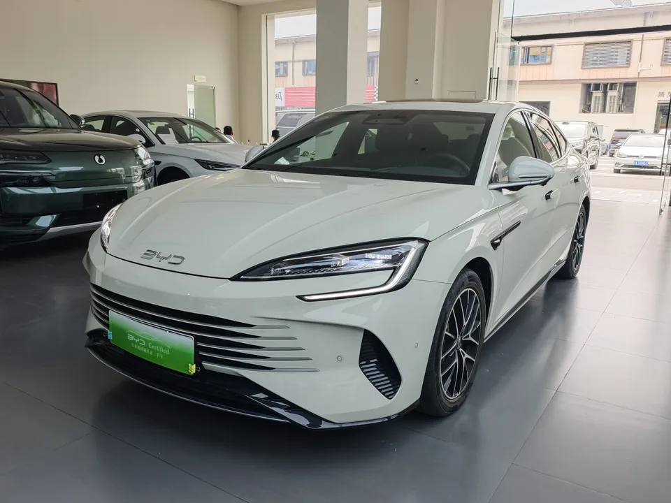 BYD Seal 07DM 2025