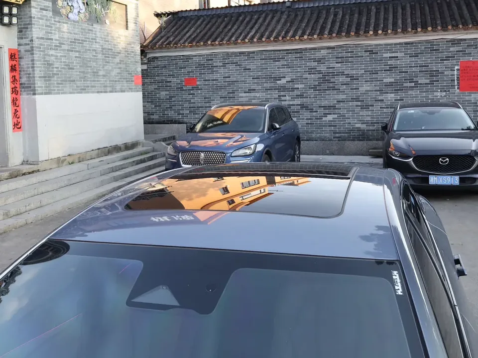 BYD Seal DM Honor Edition DM-i 1.5L 121KM Luxury Model 2024 — миниатюра 3