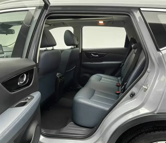 Nissan X-Trail Qijun 2025 Honor 2.0L 2WD Leading Edition 2025 — миниатюра 3