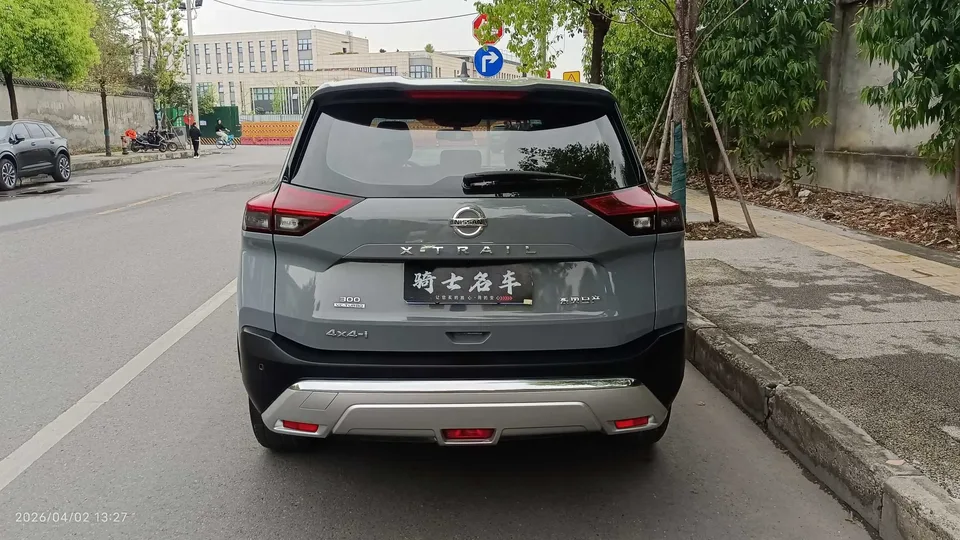 Nissan X-Trail VC-Turbo 300 CVT 4WD Extreme Edition 2022 — миниатюра 2