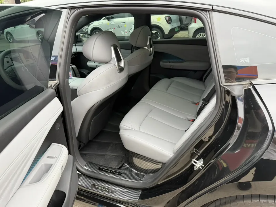 Nissan N7 625 MAX 2025 — миниатюра 3
