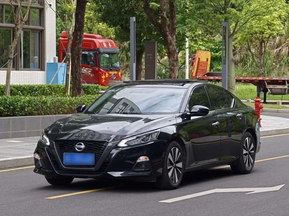 Nissan Altima Teana 2021 2.0L XL Comfort Edition 2022 — фото 1, купить с доставкой в Москву