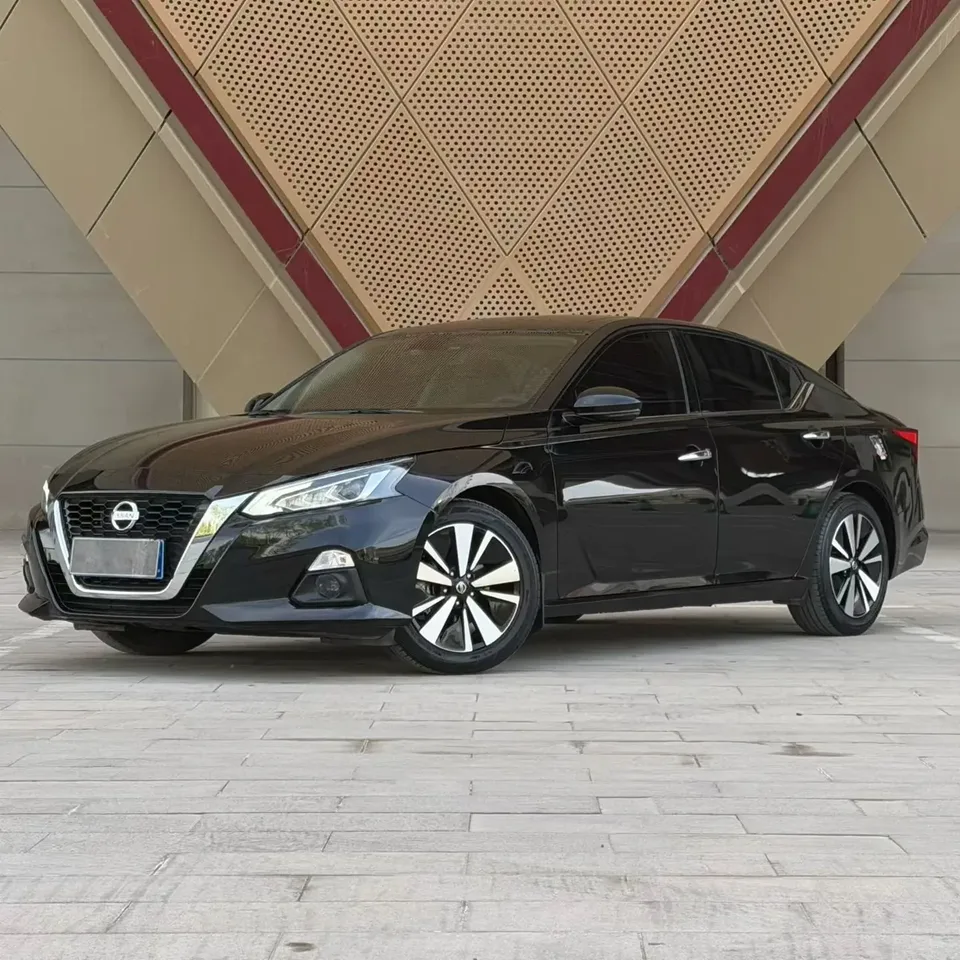 Nissan Altima Teana 2021 Teana 2021 2.0L XL Comfort Edition 2022 — photo 1, buy with delivery to Moscow