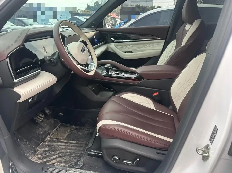 Geely Monjaro 2.0TD DCT EVO 2WD flagship model 2023 — миниатюра 5