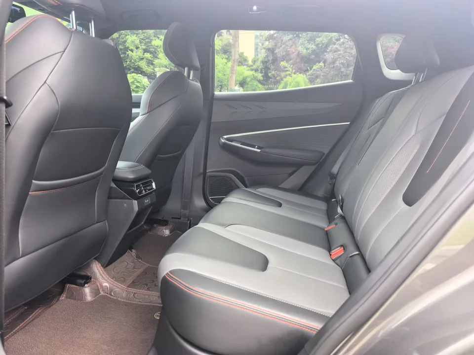 Geely Atlas 1.5TD Longteng Edition 2024 — миниатюра 4