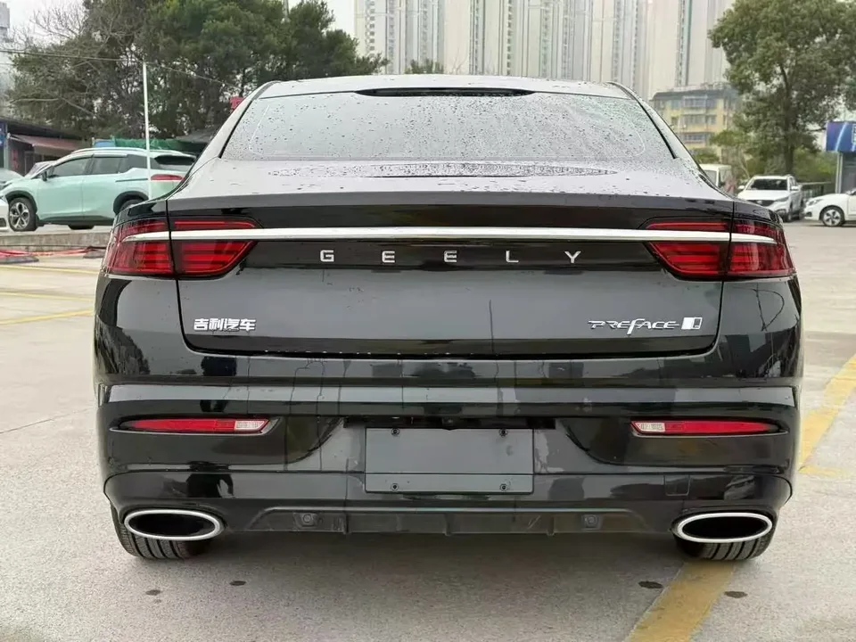 Geely Preface Xing Rui 2025 1.5T Dongfang Yao Fuyao Edition 2024 — thumbnail 2