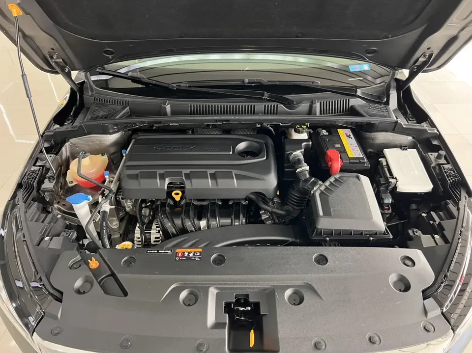 Geely Emgrand Emgrand 2022 4th Generation 1.5L CVT Flagship Model 2022 — миниатюра 2