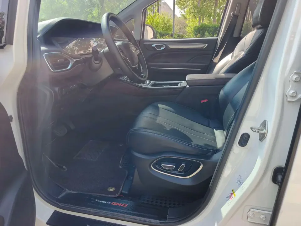 GAC Trumpchi M6 Trumpchi M6 2021 270T automatic exclusive version 7 seats 2022 — миниатюра 5