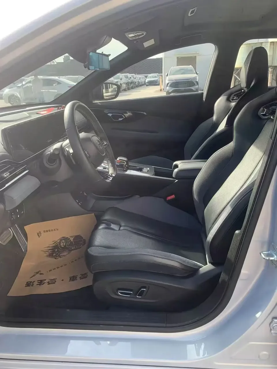 GAC Trumpchi Shadow Leopard 400T Automatic R Pro Edition 2023 — миниатюра 3