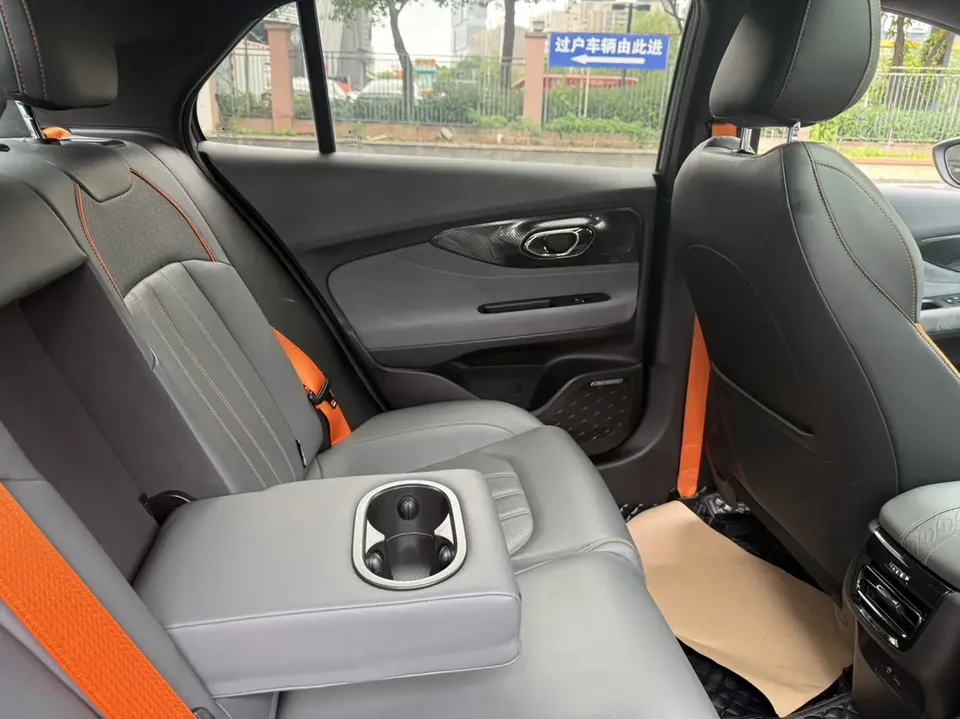 GAC Trumpchi Shadow Leopard 270T J16 R-Style Track Edition 2022 — миниатюра 5