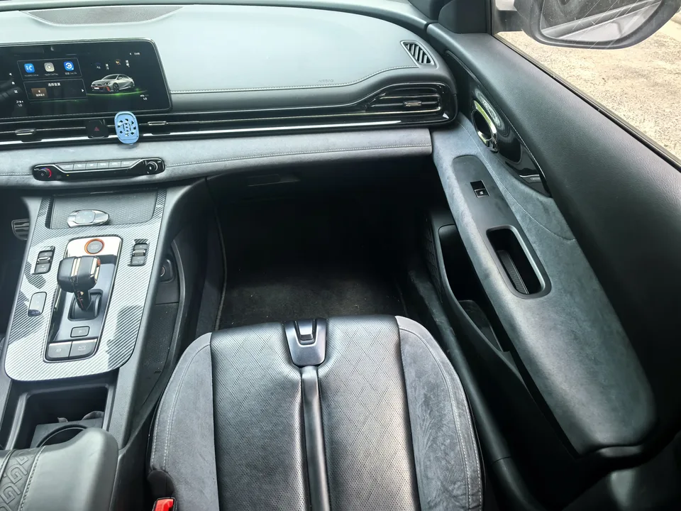 GAC Trumpchi Shadow Leopard 400T Automatic R Pro Edition 2024 — миниатюра 3