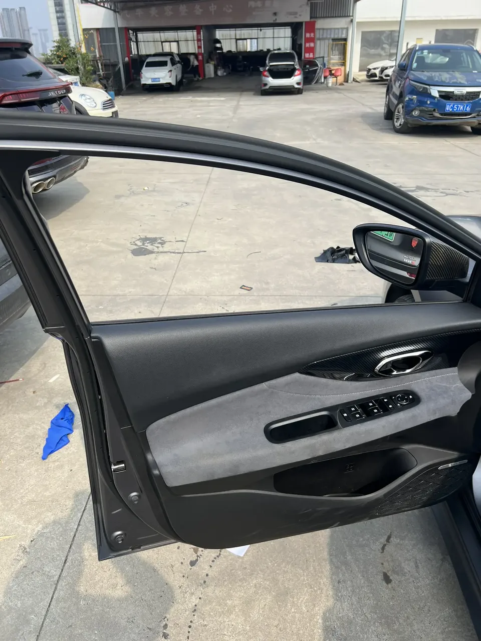 GAC Trumpchi Shadow Leopard 400T Automatic R Max Edition 2023 — миниатюра 3