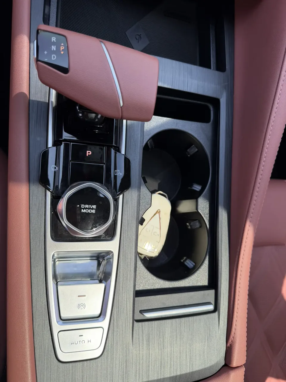 Changan CS75PLUS third generation 1.5T automatic luxury model 2024 — миниатюра 3
