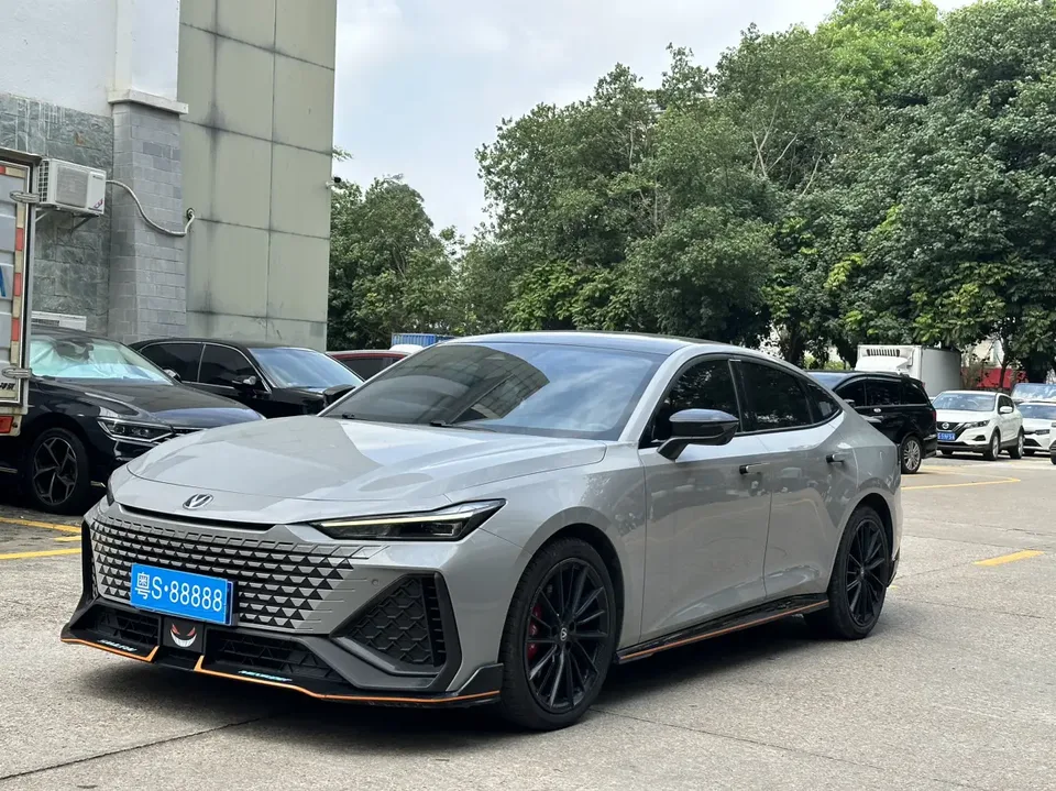 Changan UNI-V 2023