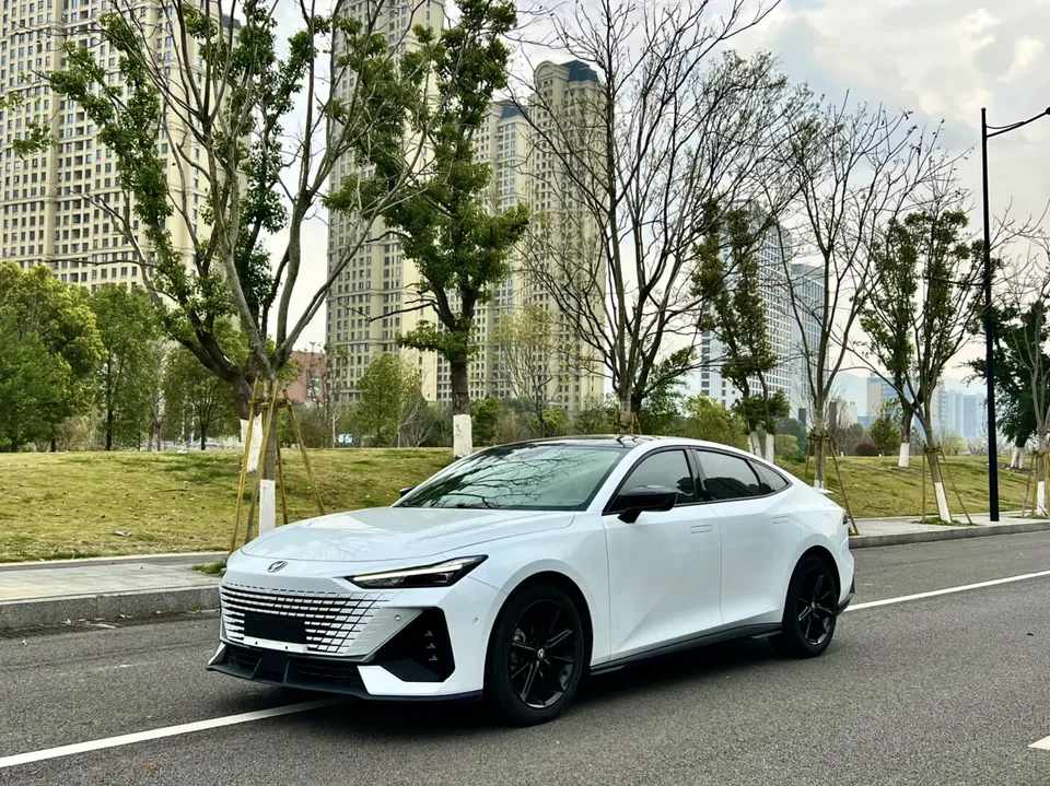 Changan UNI-V 2022