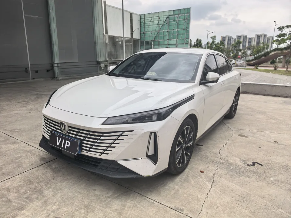 Changan Escape Escape 2024 1.5T DCT flagship model 2025 — photo 1, buy with delivery to Moscow