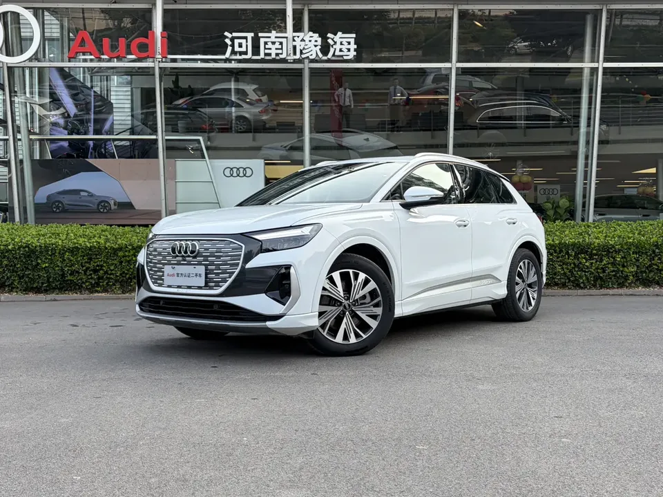 Audi Q4 e-tron 2024