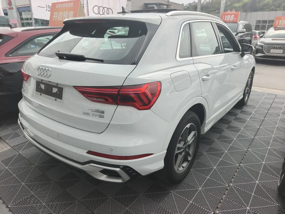 Audi Q3 Audi Q3 2024 35 TFSI Enterprising and Elegant Model 2023 — миниатюра 2