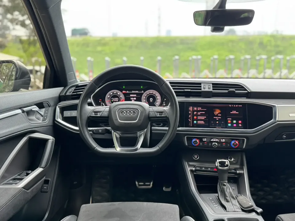 Audi Q3 Q3 2022 Audi Q3 2022 45 TFSI quattro fashionable and dynamic 2022 — thumbnail 5
