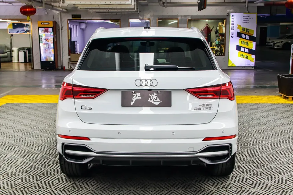 Audi Q3 Audi Q3 2022 35 TFSI Fashionable and Dynamic 2022 — миниатюра 2