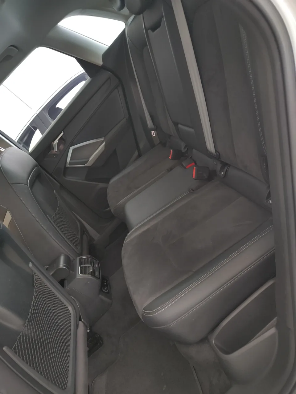 Audi Q3 Audi Q3 2022 35 TFSI aggressive and dynamic model 2023 — миниатюра 3