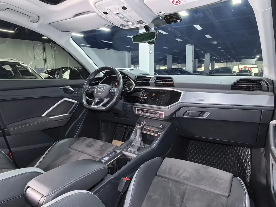 Audi Q3 Audi Q3 2022 35 TFSI Fashionable and Dynamic 2022 — миниатюра 5