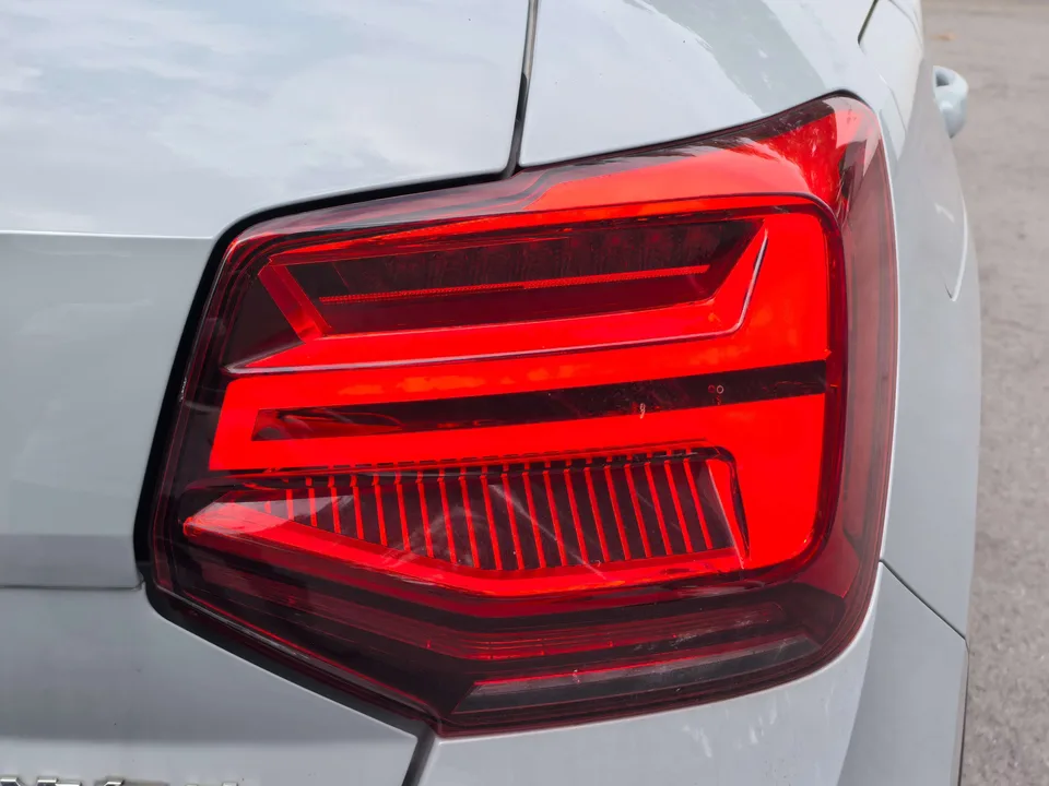 Audi Q2L Audi Q2L 2022 35 TFSI Enterprising and Elegant Model 2023 — миниатюра 3