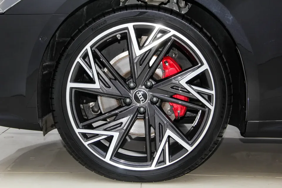 Audi A7L Audi A7L 2024 45 TFSI quattro Black Warrior Edition 2024 — thumbnail 3