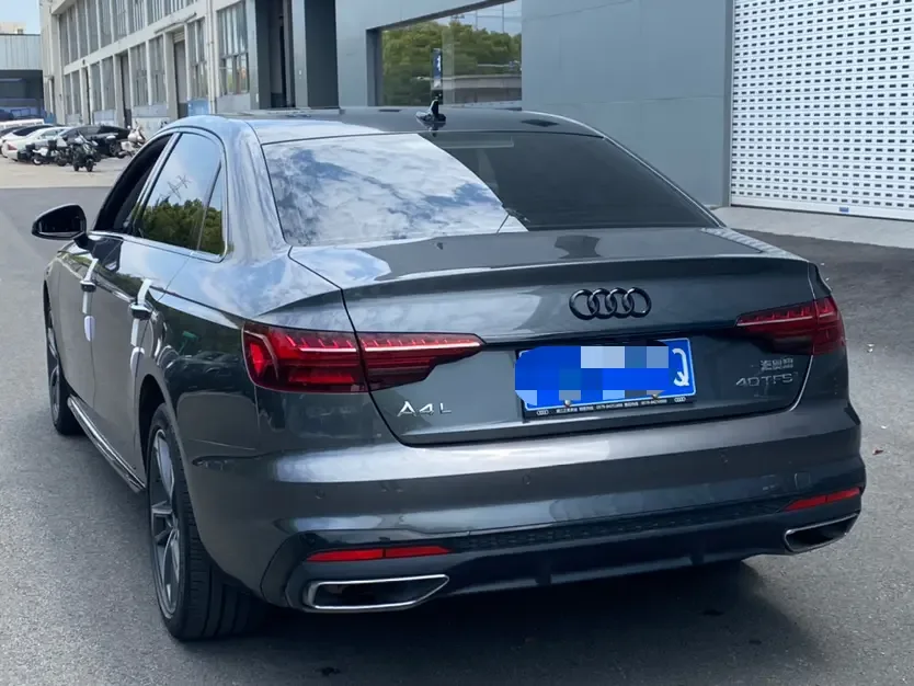 Audi a4 l A4L 2022 Audi A4L 2022 40 TFSI Fashion Dynamic Edition 2022 — thumbnail 4