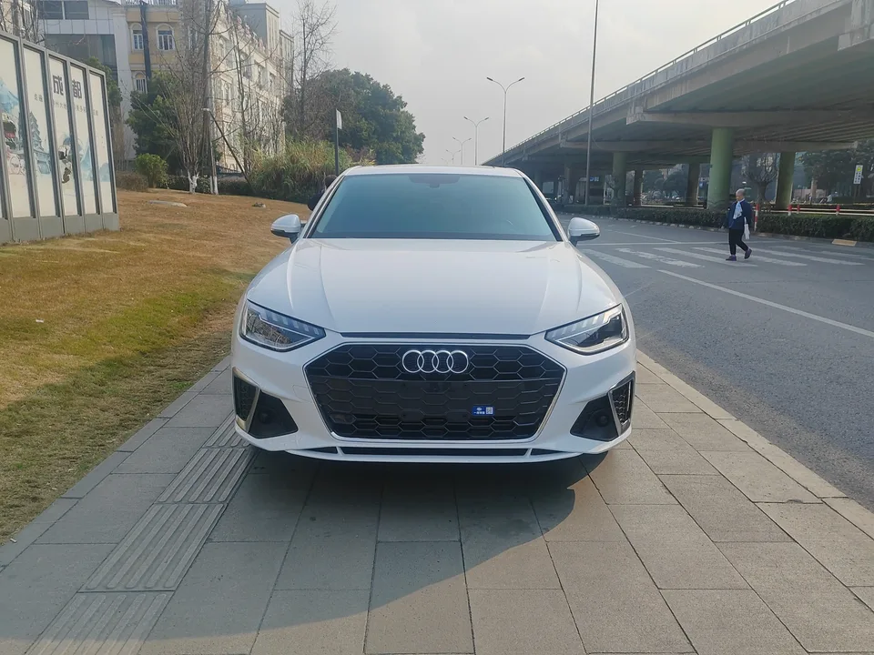 Audi a4 l 2022