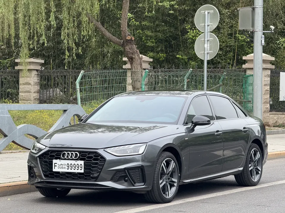 Audi a4 l Audi A4L 2022 40 TFSI luxury and dynamic model 2022 — фото 1, купить с доставкой в Москву