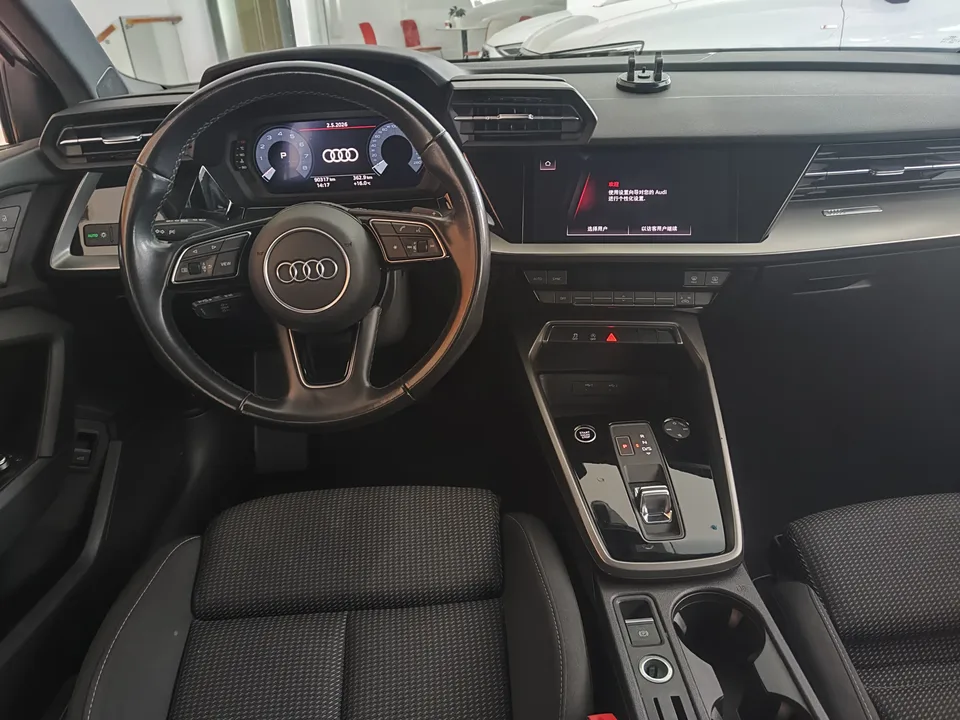 Audi A3 facelift A3L Limousine 35 TFSI aggressive and elegant model 2023 — миниатюра 5