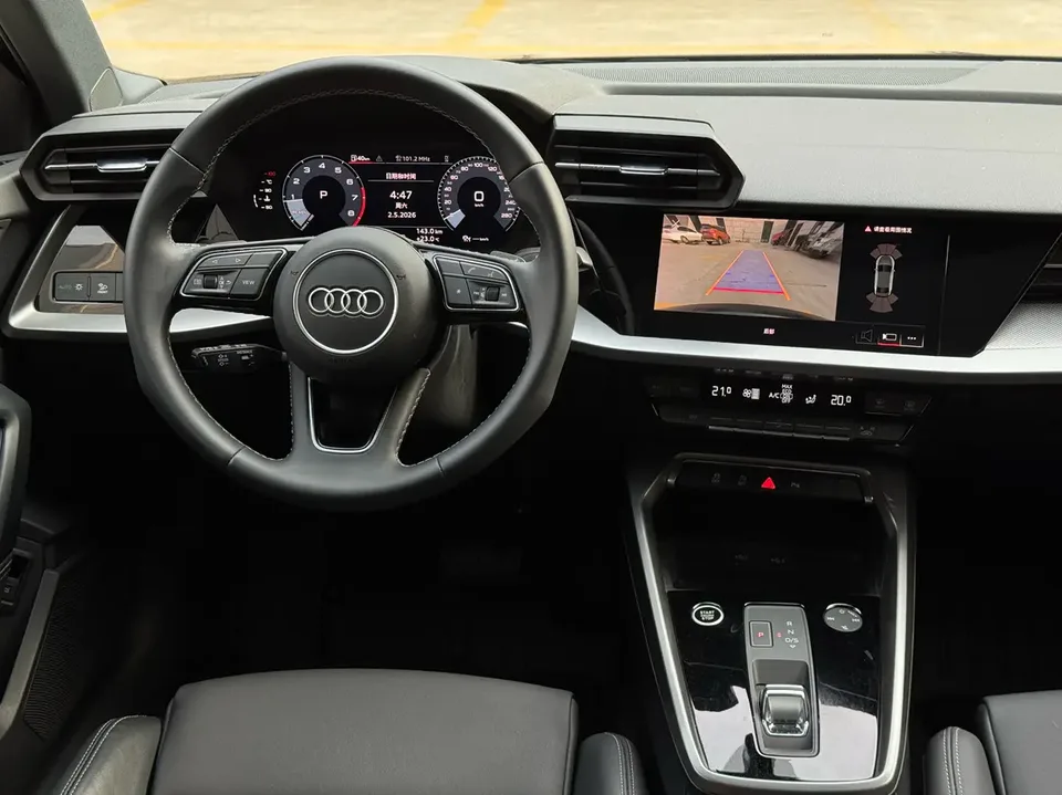 Audi A3 A3L Limousine 35 TFSI Fashion Sports 2023 — миниатюра 5
