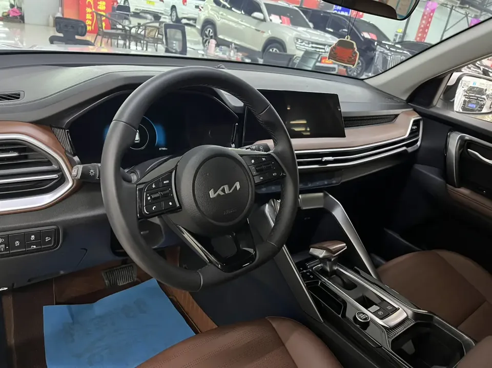 Kia Sportage Ace 2.0L Wonderful Edition 2023 — миниатюра 5