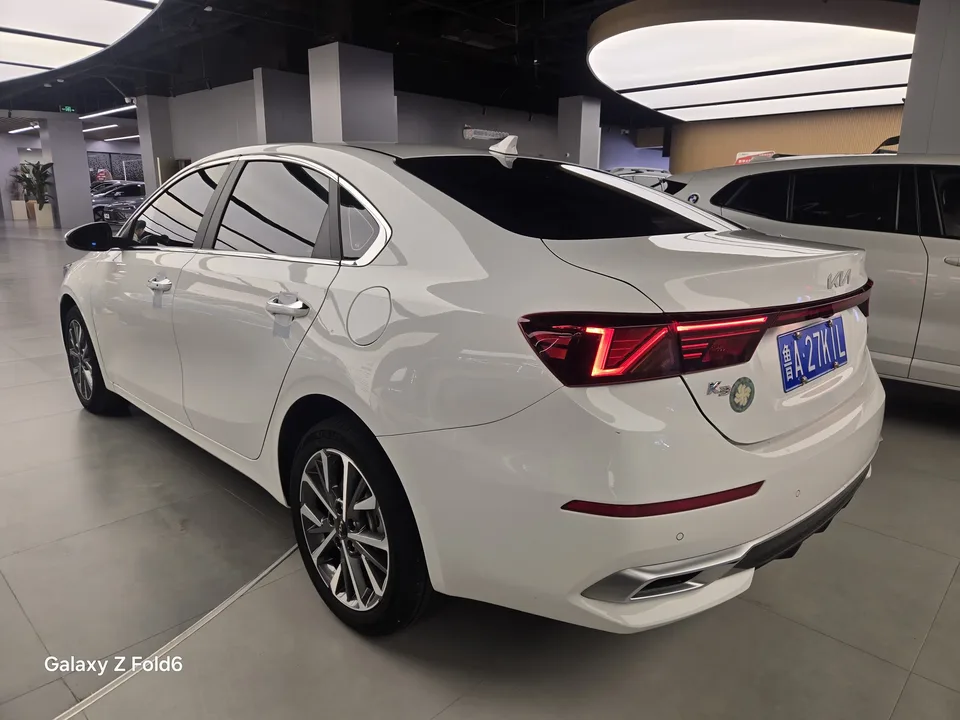 Kia K3 1.5L IVT Fashion Edition 2022 — миниатюра 4