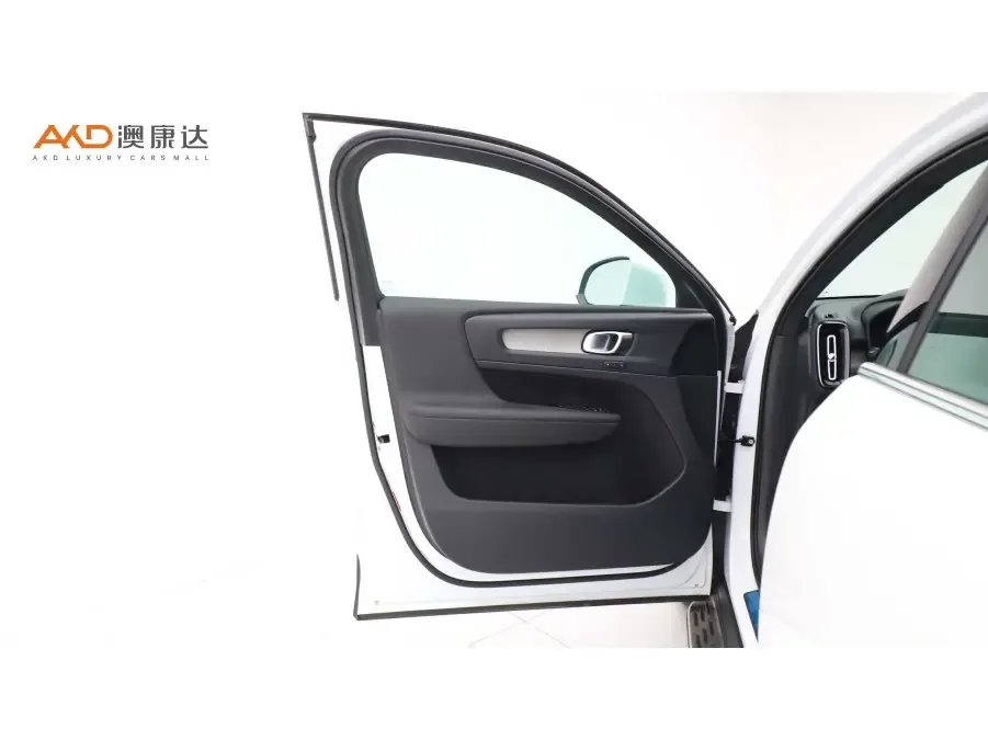Volvo XC40 Volvo XC40 2023 B3 Zhiyuan Luxury Edition 2022 — миниатюра 4