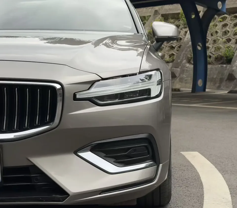 Volvo S60 Volvo S60 2022 B4 Zhiyuan Deluxe Edition 2022 — thumbnail 3