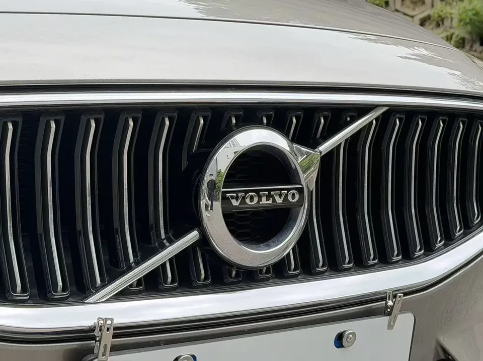 Volvo S60 Volvo S60 2022 B4 Zhiyuan Deluxe Edition 2022 — thumbnail 4