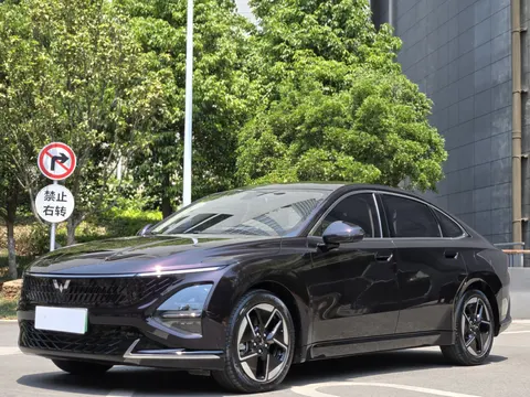 Wuling Starlight PHEV 2025 купить в Москве